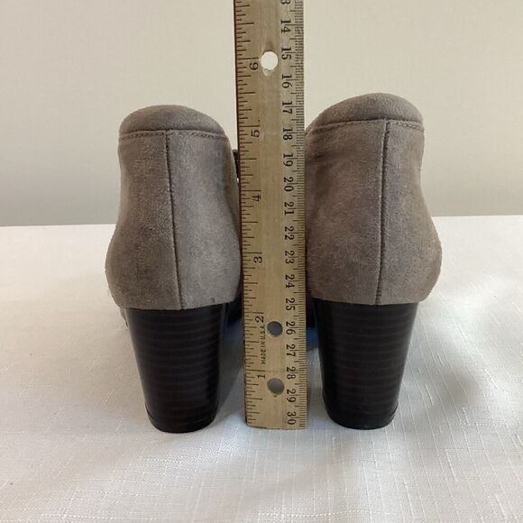 Naturalizer Tan Faux Suede Booties Size 6 - Picture 10 of 15